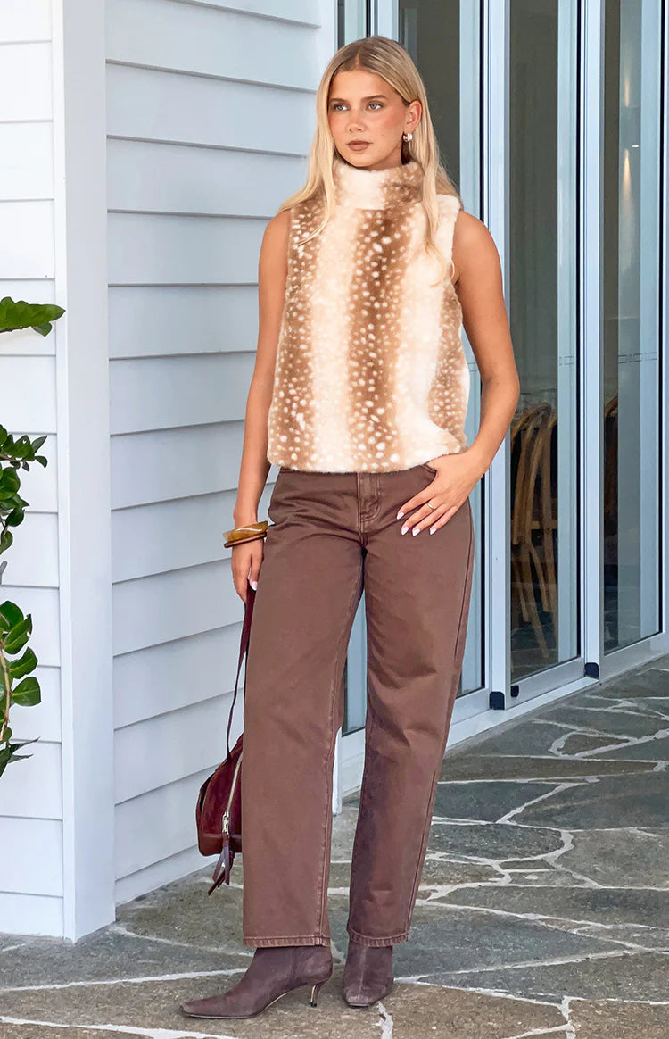 Valeria Brown Carrot Fit Jeans Image